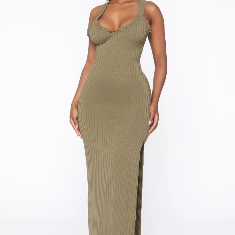 Olive color maxi dress w/ruffle trim ribbed size M